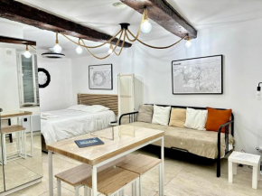 Le 7b, Studio Loft à 2 mn du port et 10 mn des plages